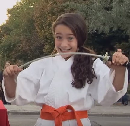 ילדת הקראטה