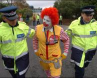 כבר לא כזה שמח