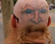 קעקוע מצחיק