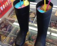 גלידה במגף?