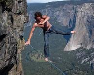 חסר חיים או מטורף?