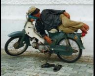 ישן על קטנוע