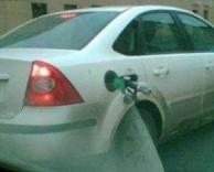 ברח מלשלם דלק