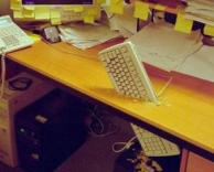 ככה שוברים שולחן...