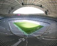 אצטדיון ענק!!