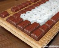 פעם ראיתם מקלדת משוקולד?