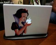 מדבקה מווושלמת למחשב אפל