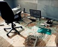 שולחן מחשב?