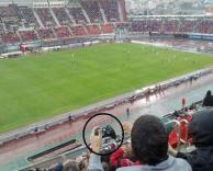 אז הוא השולט במשחק..