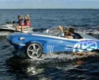 מכונית על המים
