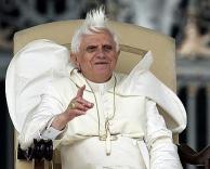 תספורת חדשה לאפיפיור